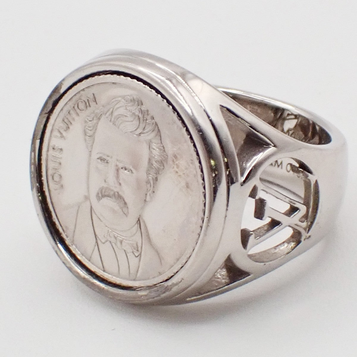 Louis Vuitton Chevaliere Medallion Ring Size M US 9 Metal Silver M63668 61RP010
