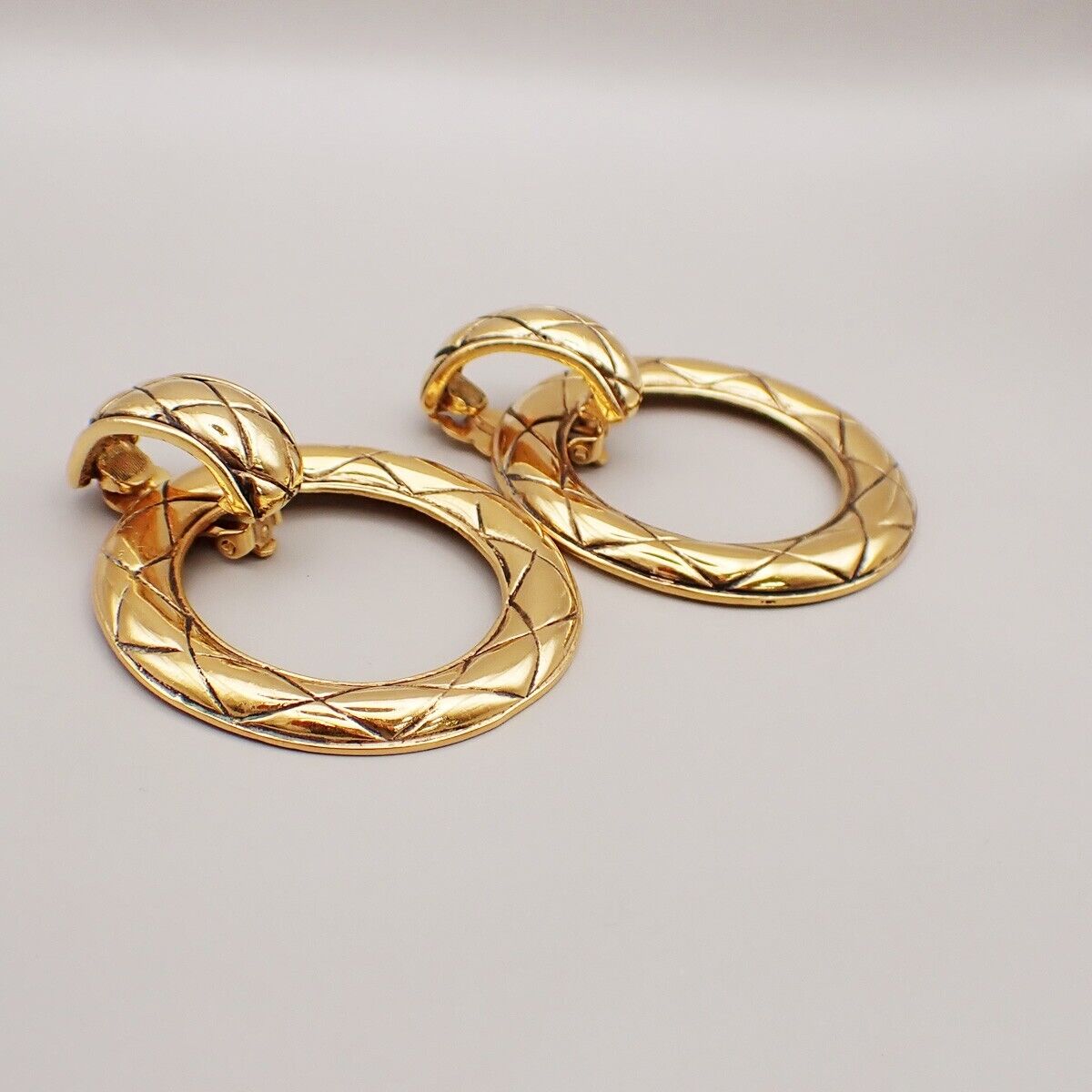 CHANEL Quilted Hoop Earrings Large Clip-On Gold GHW France Vintage 34YG567