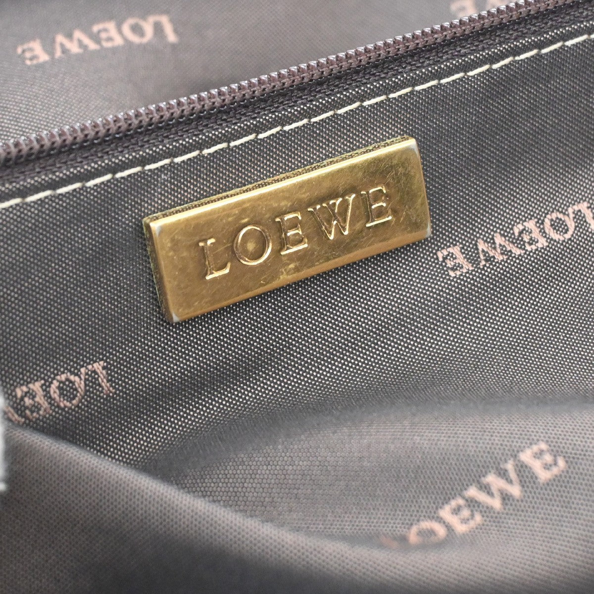 LOEWE Logo Amazona Anagram Hand Bag Leather Lock Gold GHW Spain 38YJ203