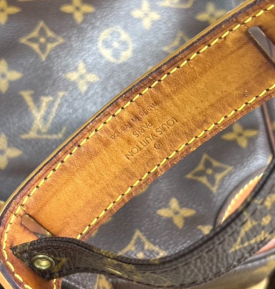 LOUIS VUITTON Amazon Crossbody Shoulder Bag Monogram Leather BN M45236 09TA654