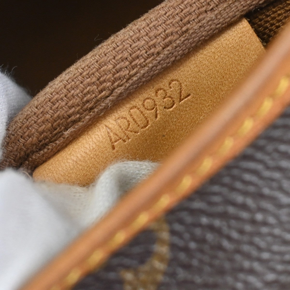 LOUIS VUITTON Saumur 35 Shoulder Bag Monogram Leather BN France M42254 73YH876