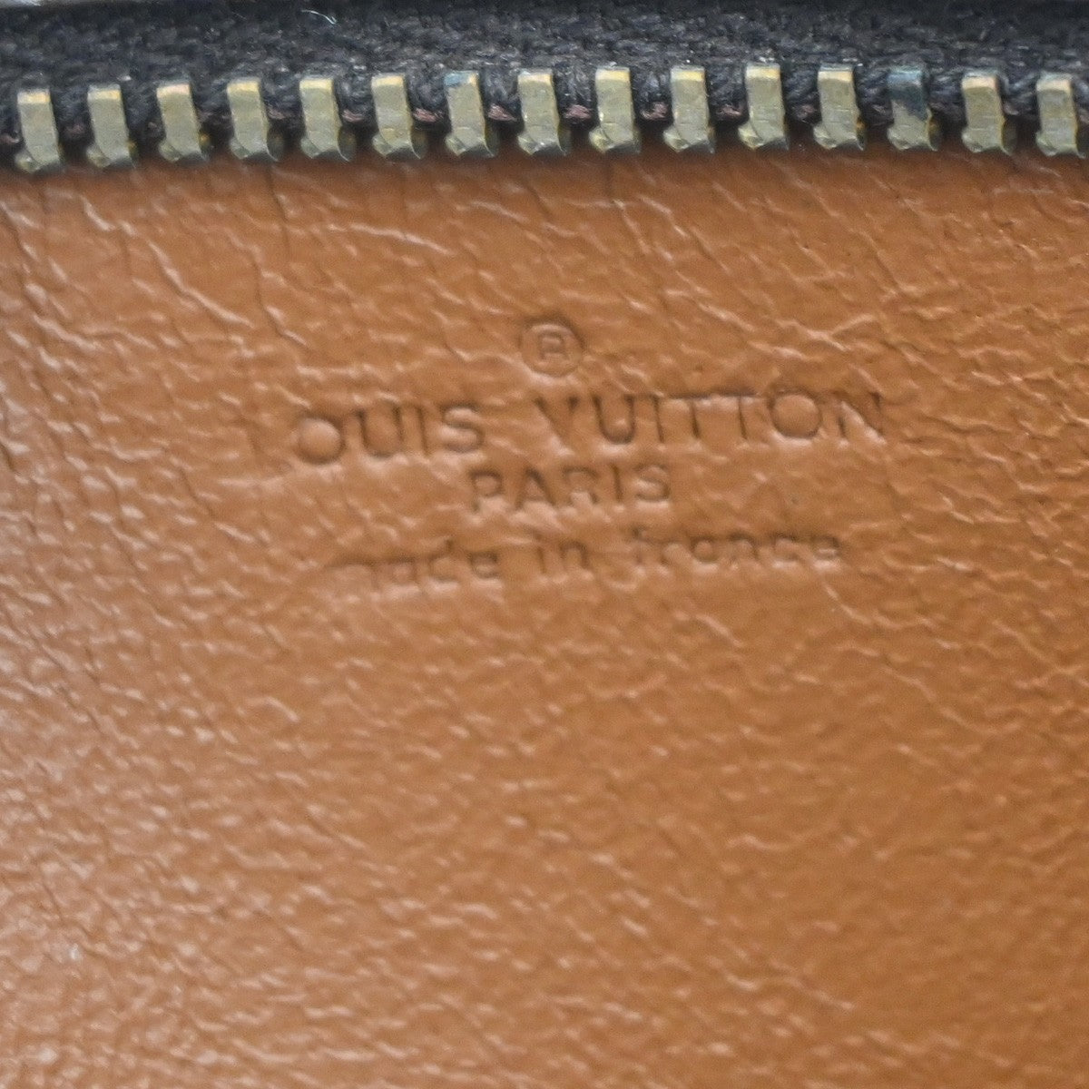 LOUIS VUITTON Poche Toilette 26 Clutch Hand Bag Monogram Leather M47542 65CA333