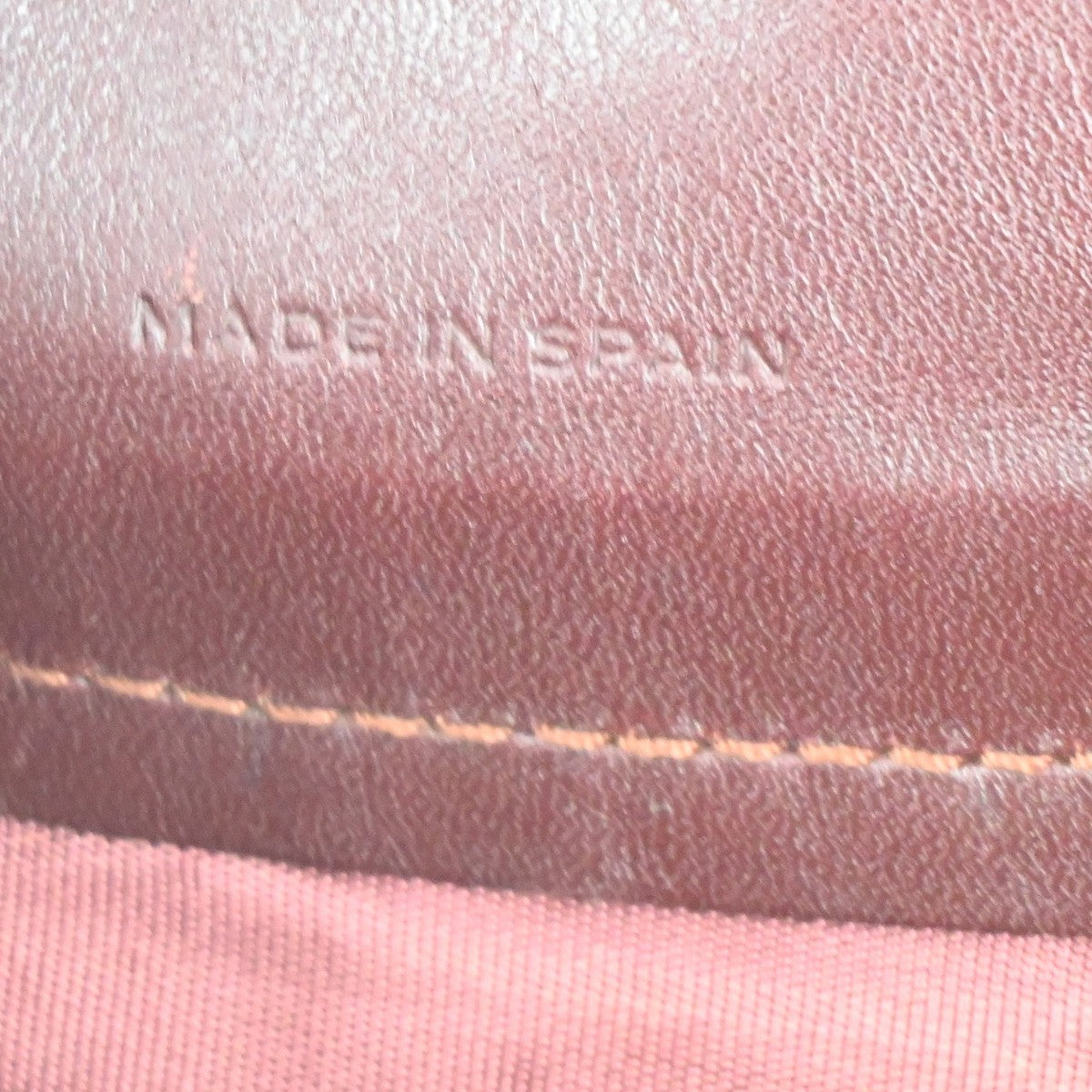 MUST DE CARTIER 2C Logo Drawstring Shoulder Bag Leather Red Gold 67TA426
