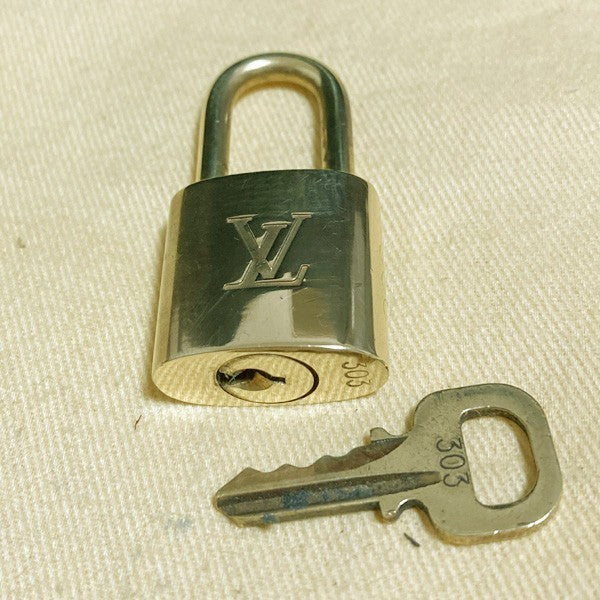 LOUIS VUITTON LV 10 SET PADLOCK KEY CHARM CADENA GOLD-PLATED FRANCE 37PDA285