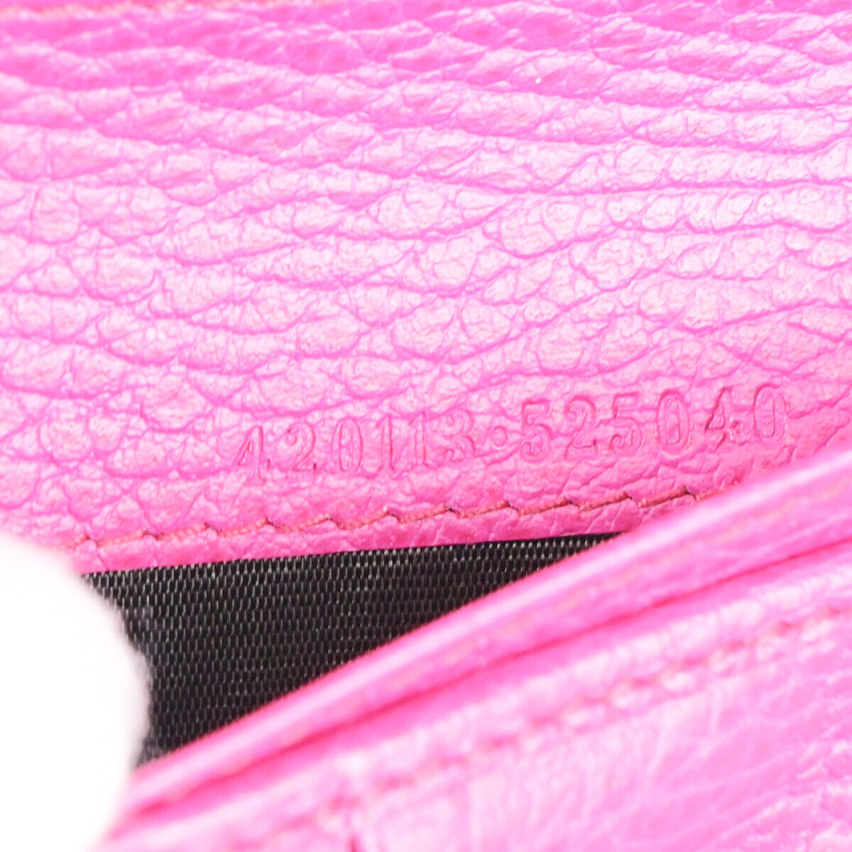 GUCCI Logo Zipper Around Wallet Purse Leather Pink Gold Italy 31RK310