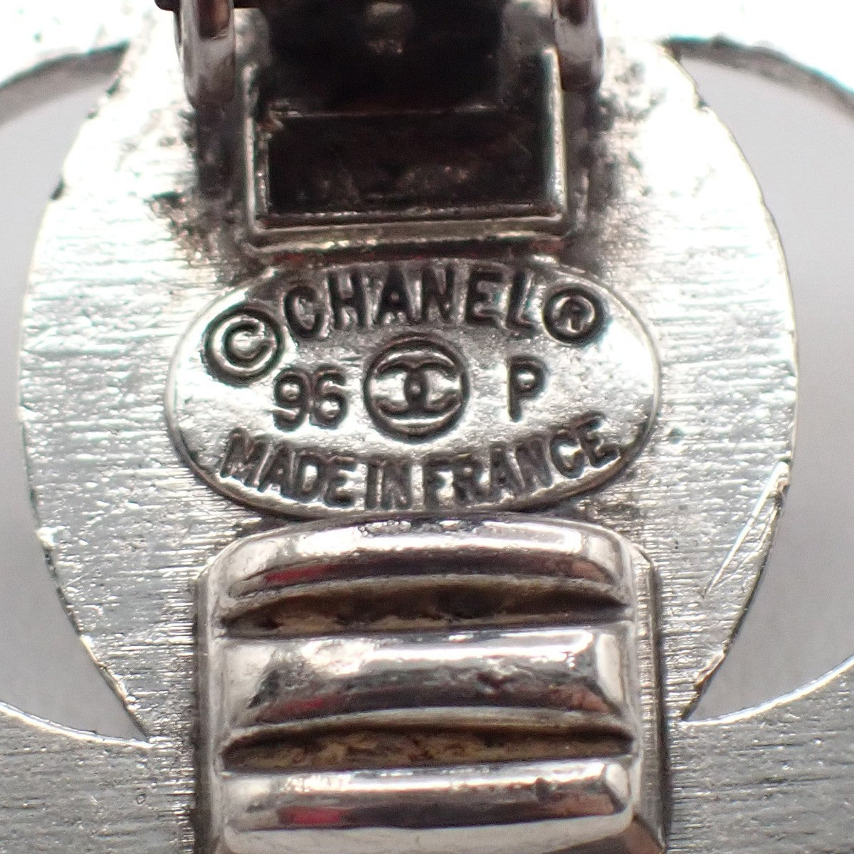 CHANEL CC Logo Button Earring 96P Clip-On Silver-Plated France Vintage 76RL808