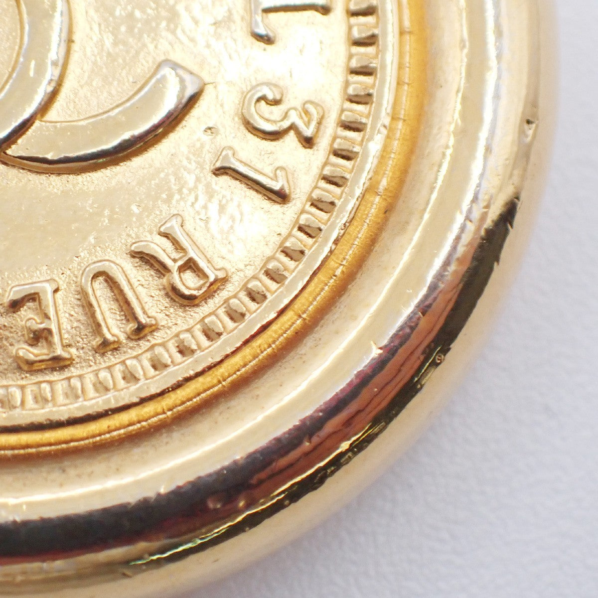 CHANEL CC Logo 31 Rue Cambon Coin Metallion Chain Belt Gold Vintage 95RL989