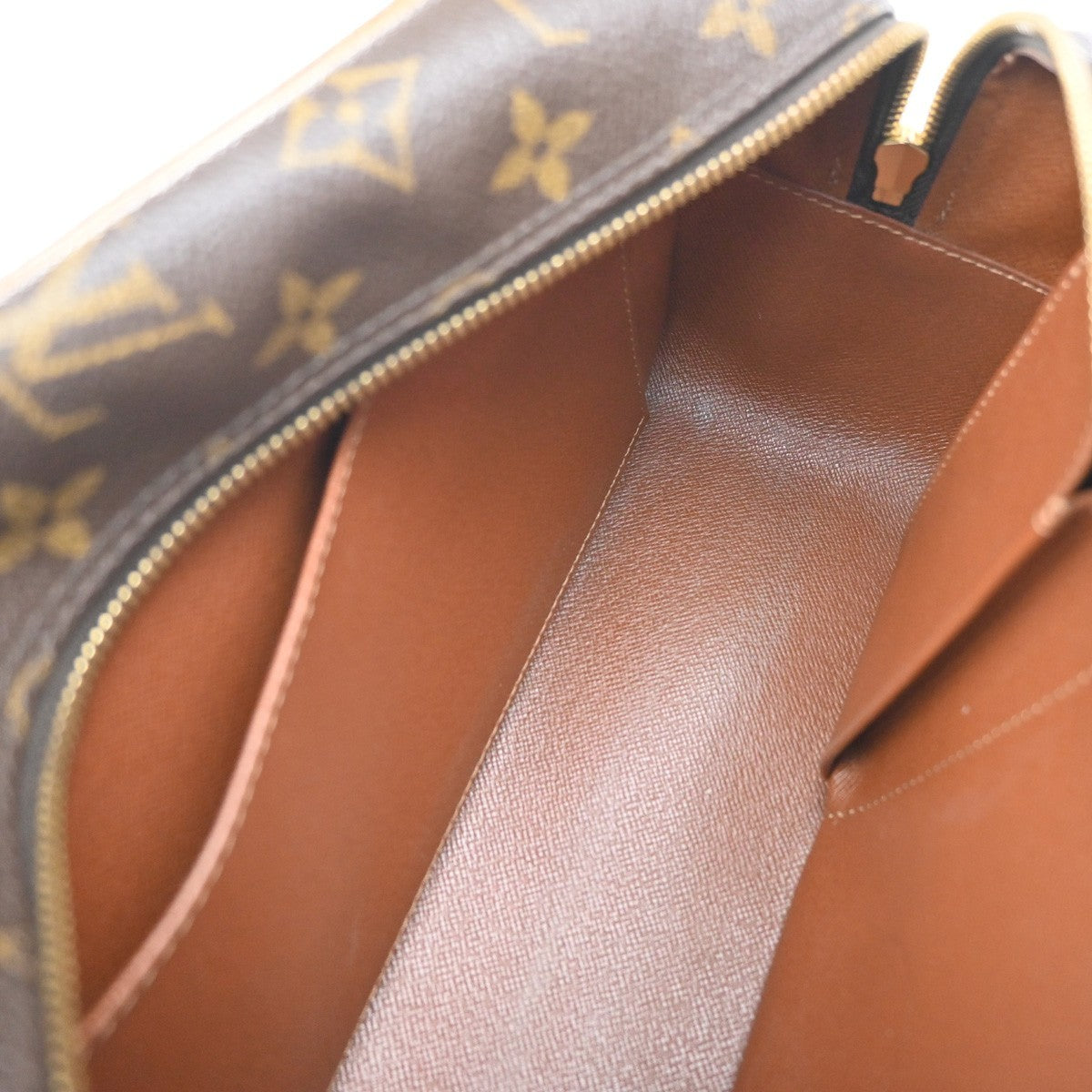 LOUIS VUITTON Cite MM Shoulder Bag Monogram Leather Brown France M51182 18YH989