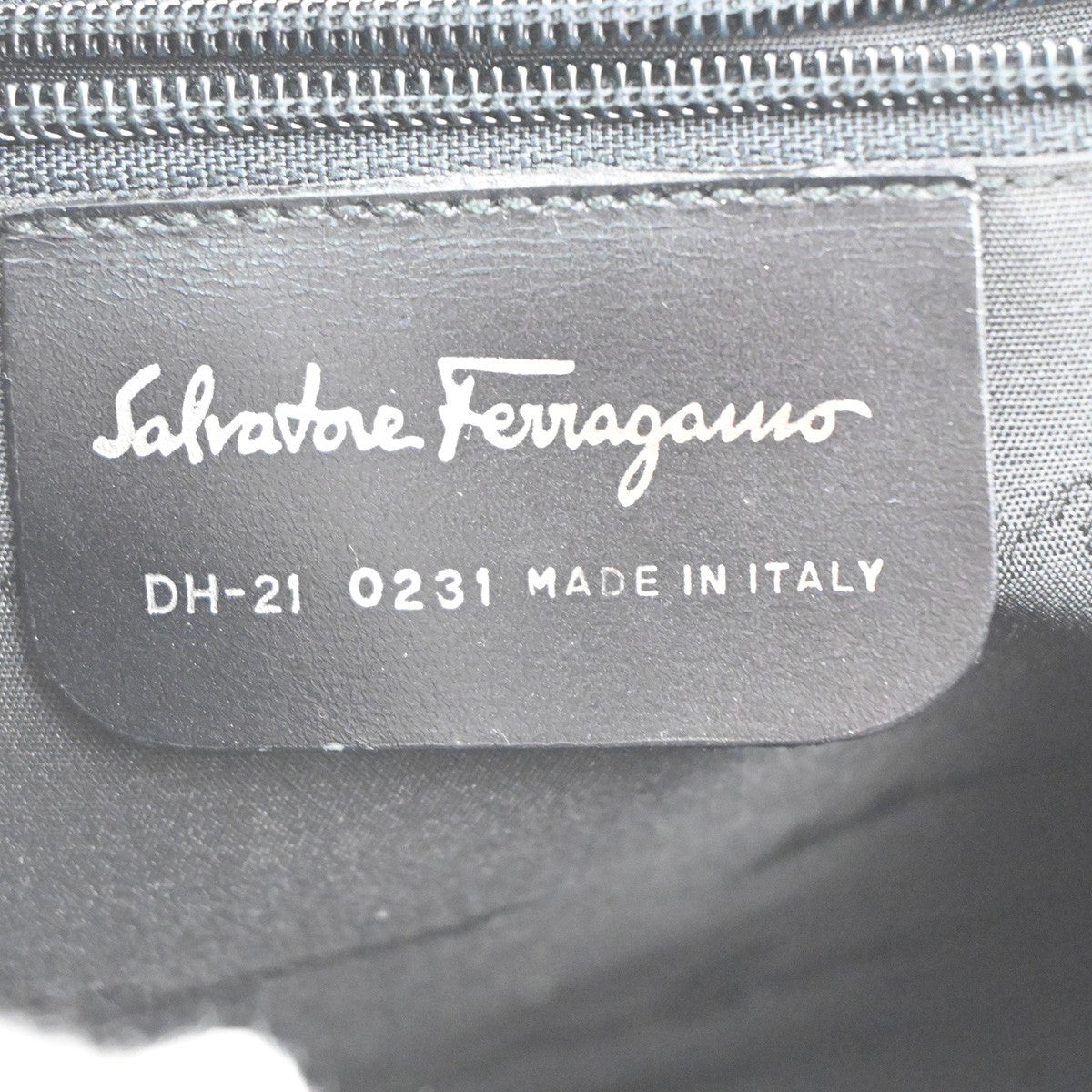 SALVATORE FERRAGAMO Logo Shoulder Tote Hand Bag Leather Black Italy 67MA409