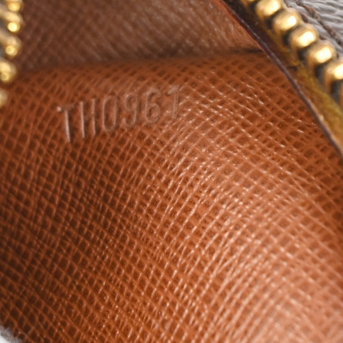 LOUIS VUITTON Amazon Crossbody Shoulder Bag Monogram Leather BN M45236 77KD089
