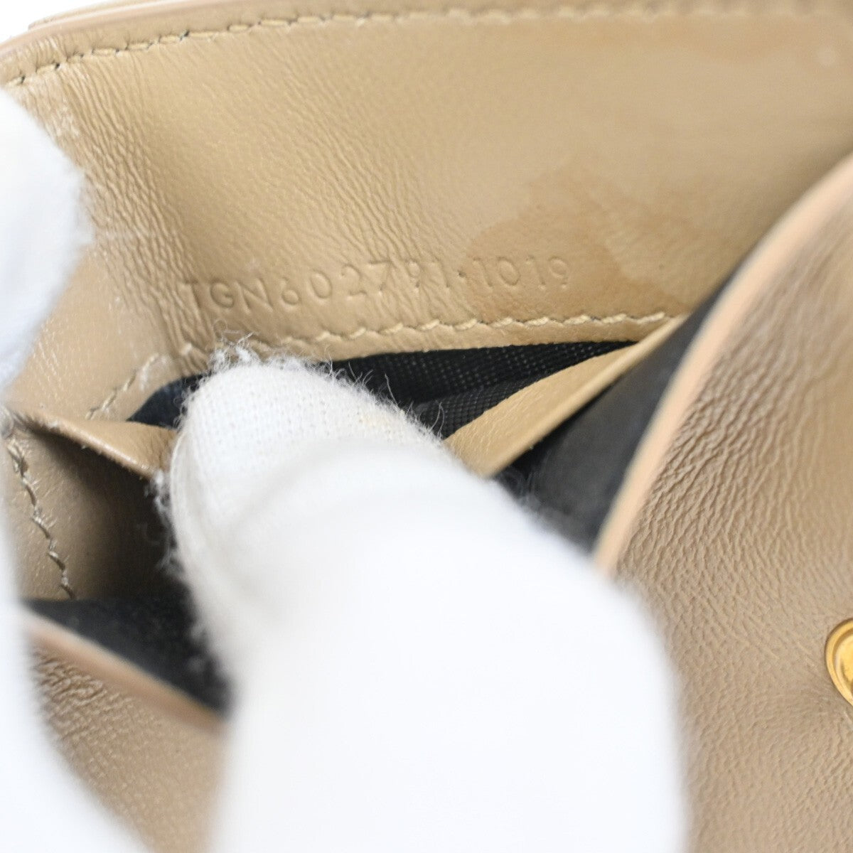 SAINT LAURENT YSL Logo Trifold Compact Wallet Leather Beige Gold Italy 66EE858