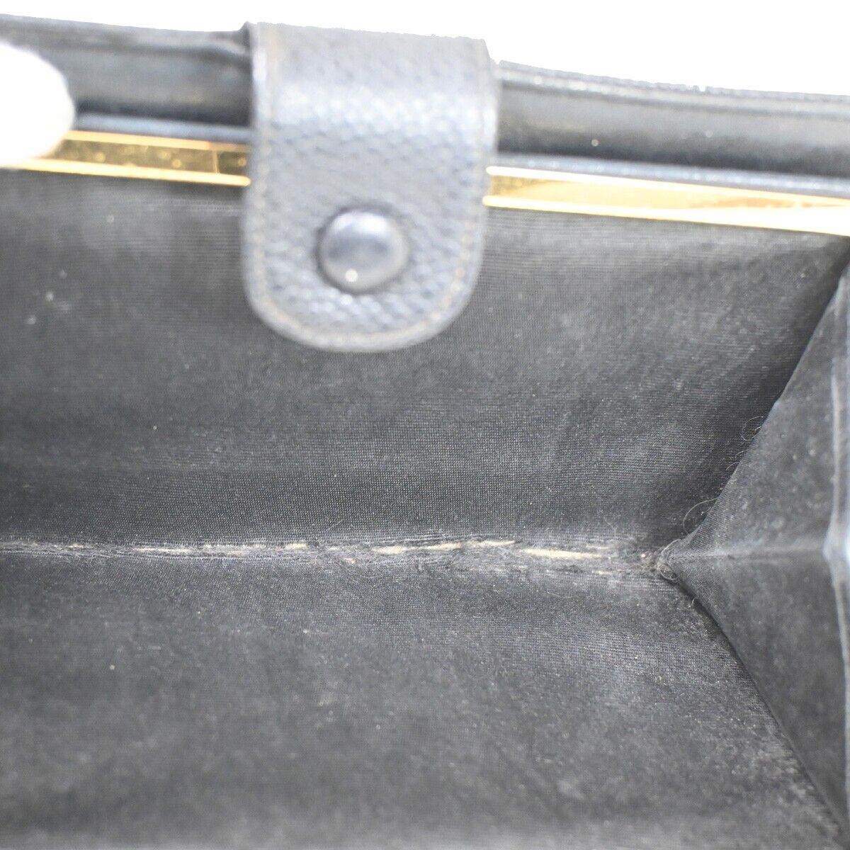 CHANEL CC Logo Long Bifold Wallet Purse Caviar Skin Leather Black GHW 04FA424