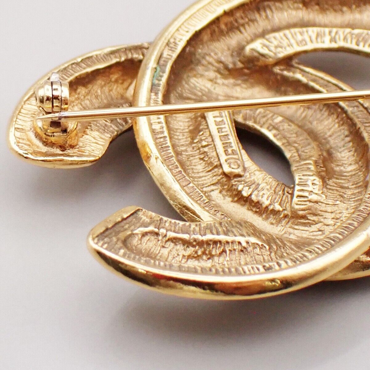 CHANEL CC Logo Matelasse Pin Brooch Gold GHW Accessory Vintage 73RK646