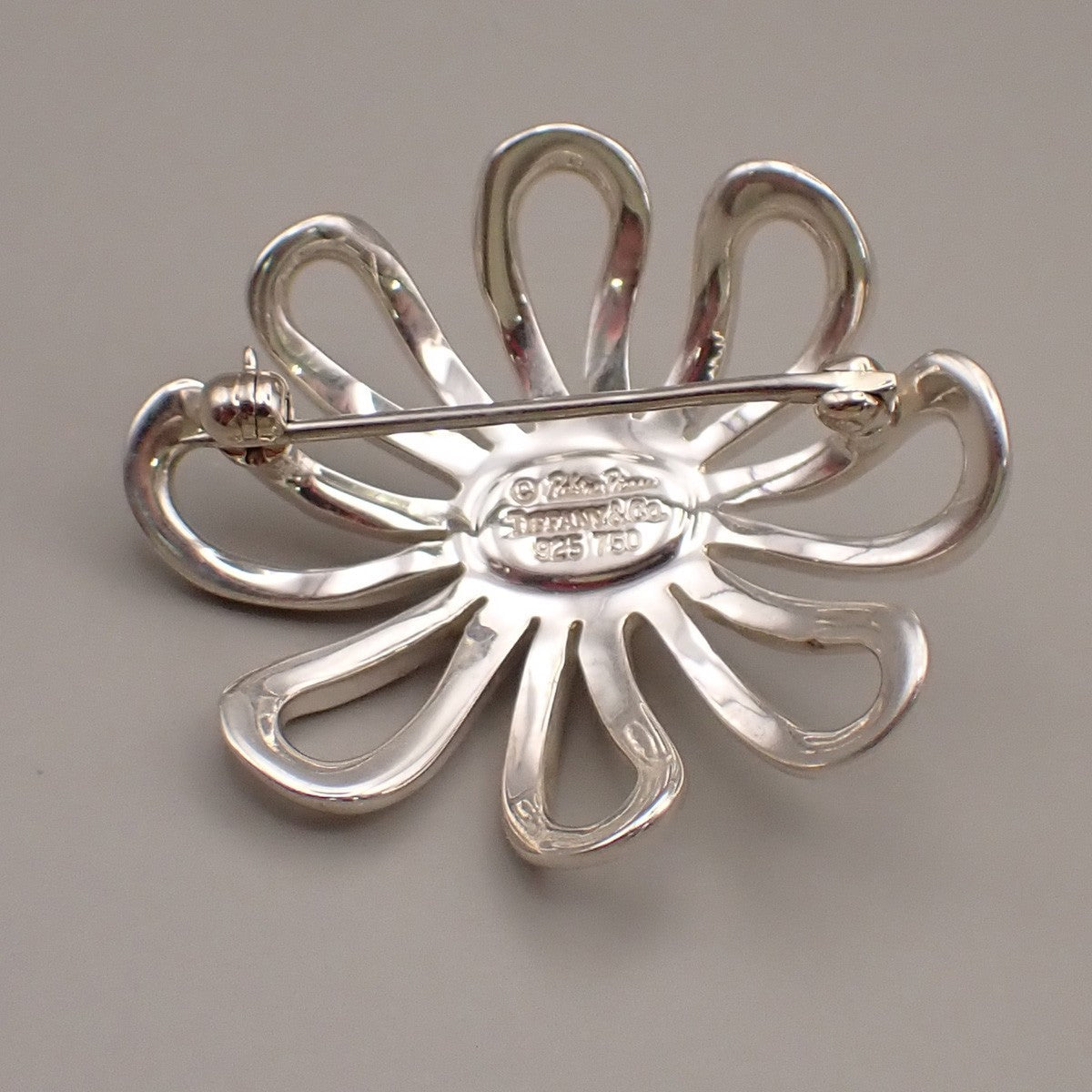 Tiffany & Co. Logo Daisy Flower Pin Brooch Silver 925/Gold 750 64RL337