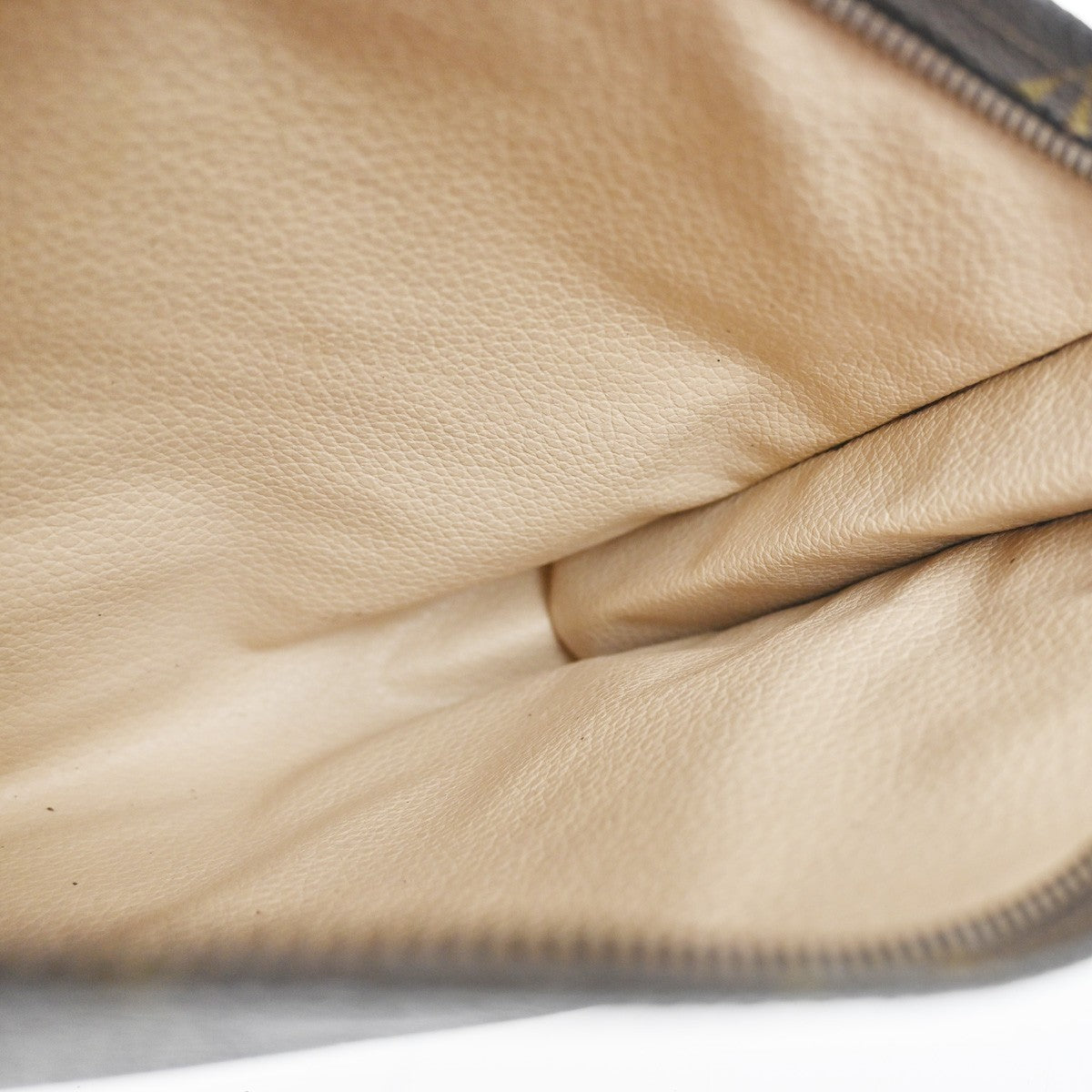LOUIS VUITTON Poche Toilette 26 Clutch Pouch Bag Monogram Leather M47542 05KC436