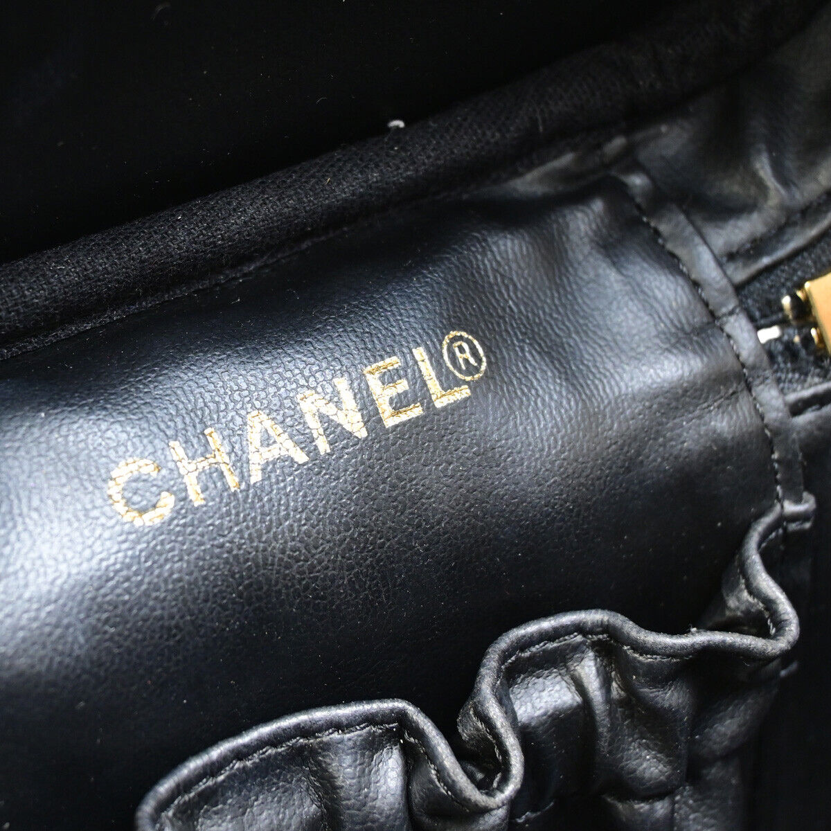 CHANEL CC Logo Vanity Hand Bag Caviar Skin Leather Black GHW France 59RJ911