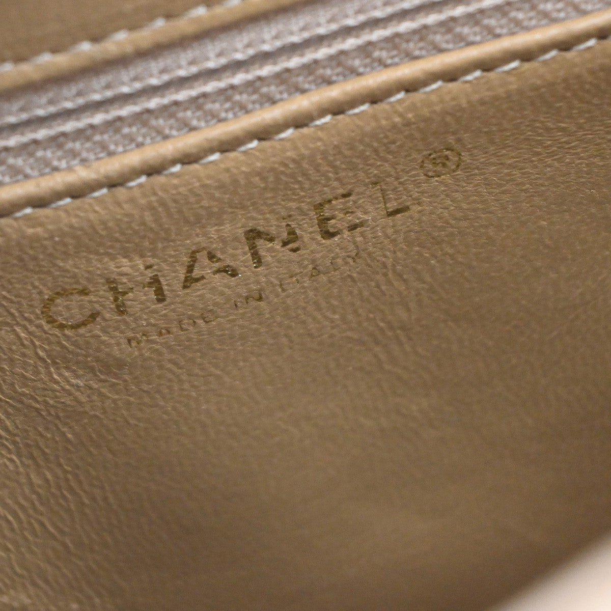 CHANEL Medallion Matelasse Shoulder Bag Grained Calfskin Leather Beige 648RF884