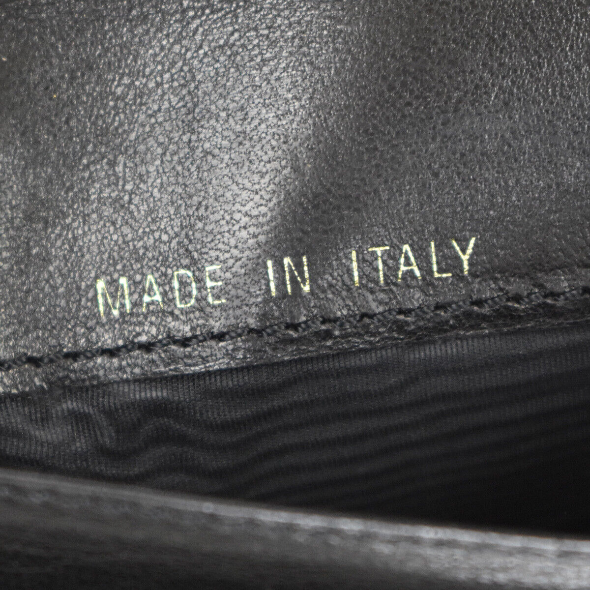 CHANEL CC Logo Trifold Wallet Purse Caviar Skin Leather Black Italy 30YB628