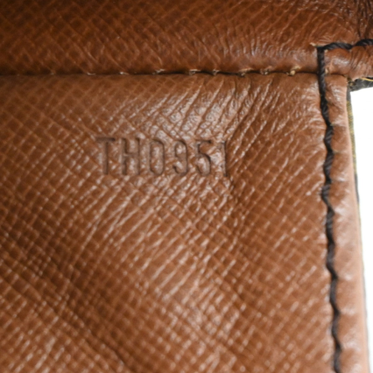 LOUIS VUITTON Saint Cloud GM Shoulder Bag Monogram Leather Brown M51242 35PA073