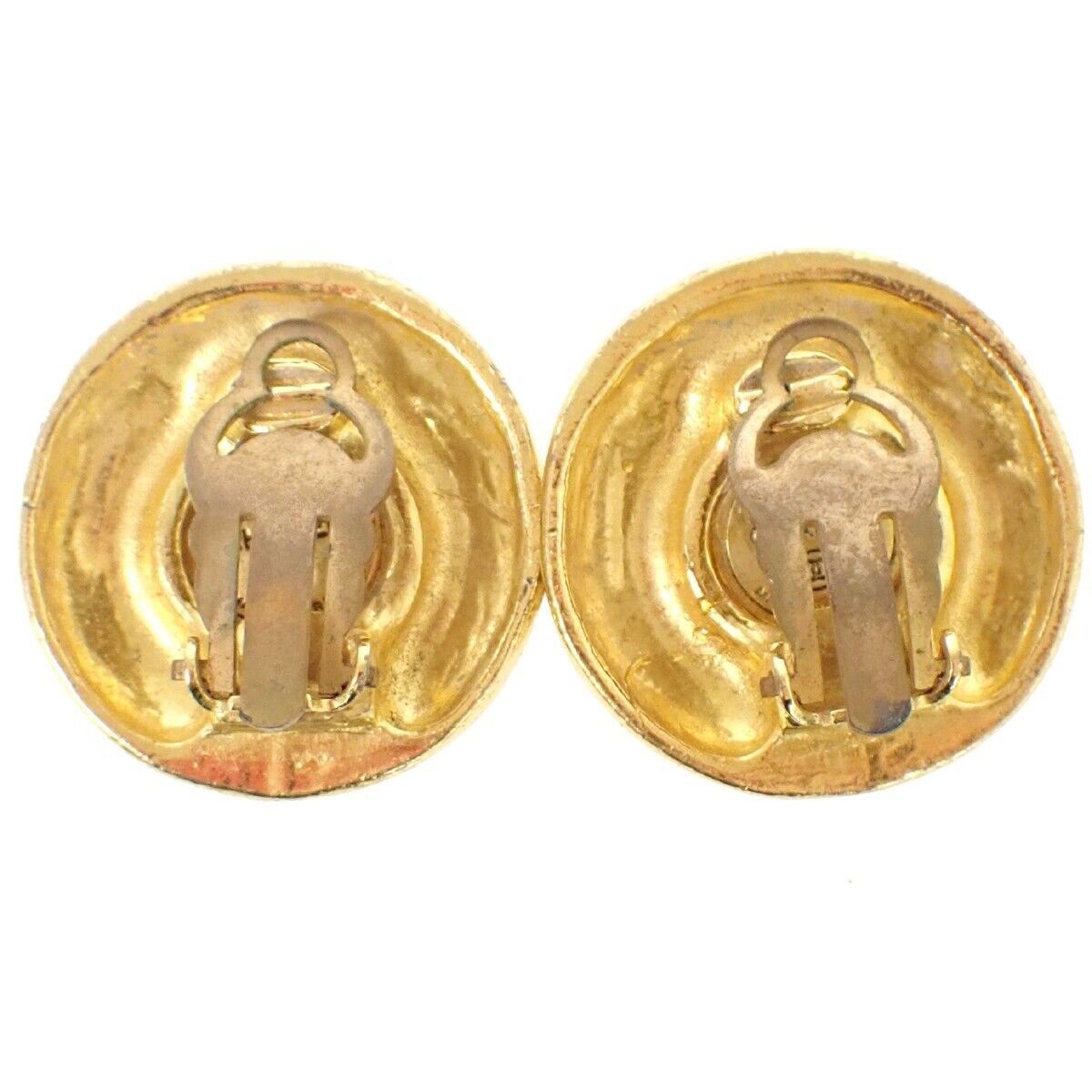 CHANEL CC Imitation Pearl Round Button Earrings Clip-On GHW Vintage 67RJ015