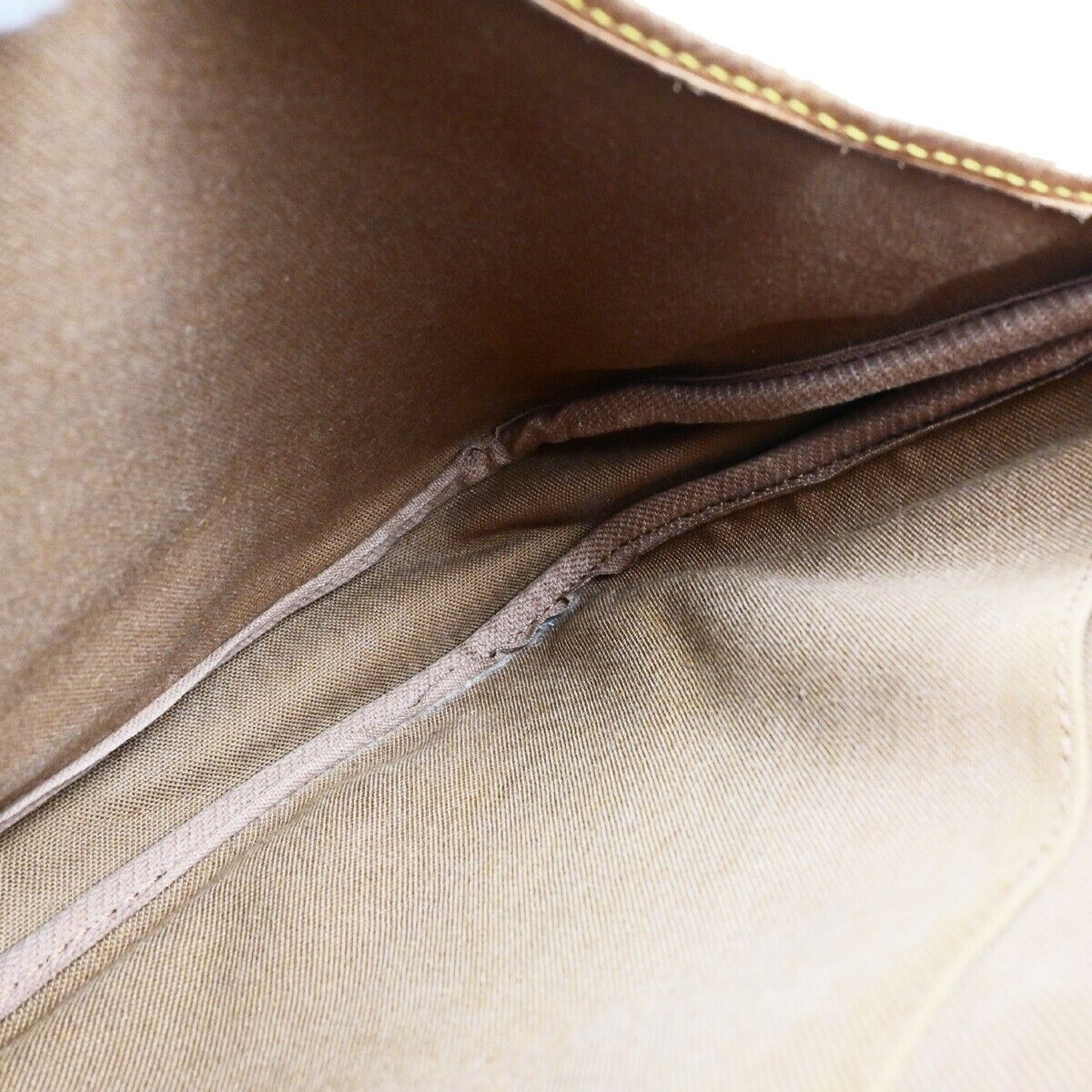 LOUIS VUITTON Logo Saumur 30 Shoulder Bag Monogram Leather Brown M42256 76EB400