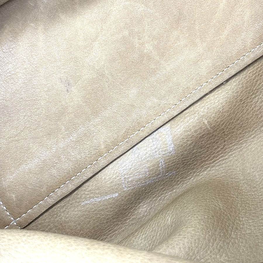 LOEWE Logo Anagram Amazona 32 Hand Bag Suede Leather Beige GHW Spain 38MA556