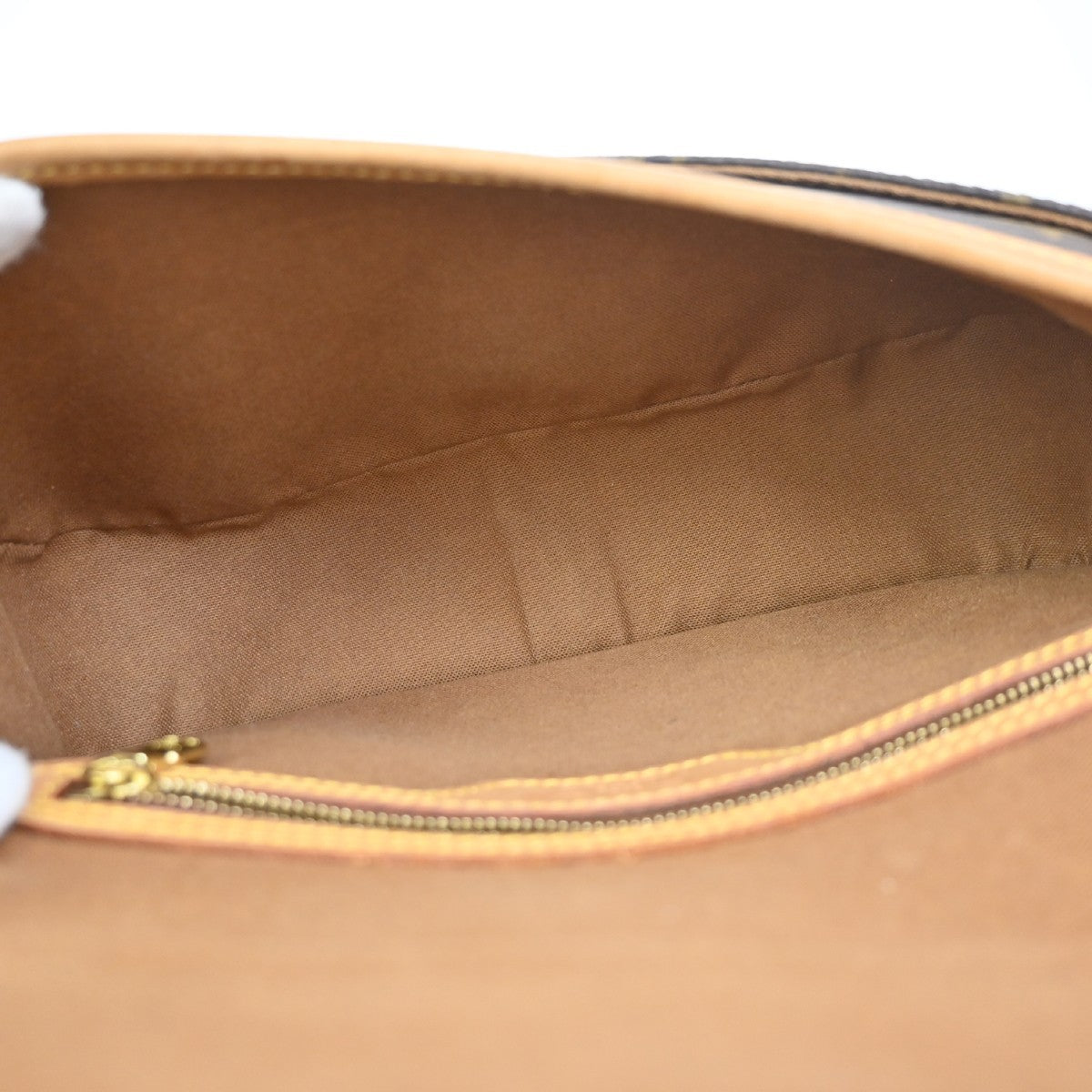 LOUIS VUITTON Sologne Shoulder Bag Monogram Leather Brown France M42250 22YJ164