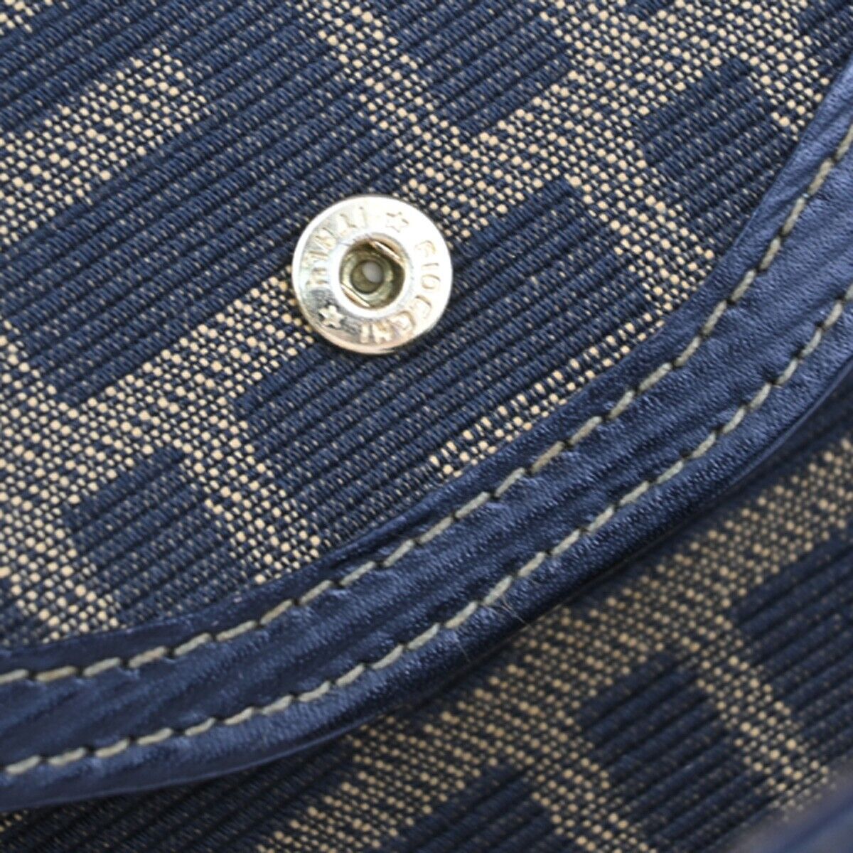 FENDI Logo Zucca Pattern Bifold Wallet Purse Canvas Leather Brown Black 37RJ803