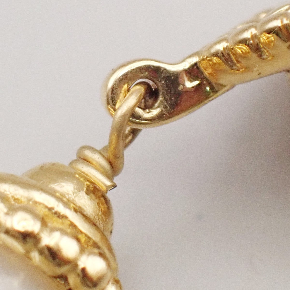 CHANEL CC Logo Immitation Pearl Earrings 96A Clip-On Gold WE France VE 70MA474