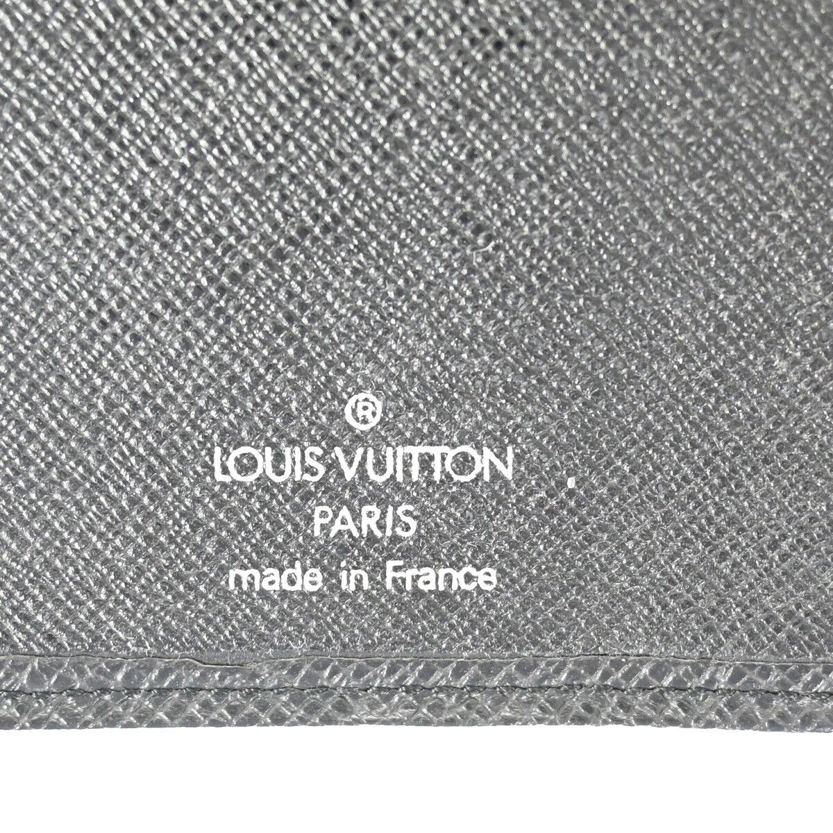 LOUIS VUITTON Portefeuille Brazza Bifold wallet Taiga Leather GY M32572 08SH123