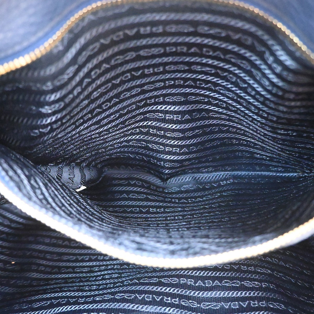 PRADA Vitello Daino 2Way Tote Hand Bag Leather Bluette Navy Blue GHW 77CA831