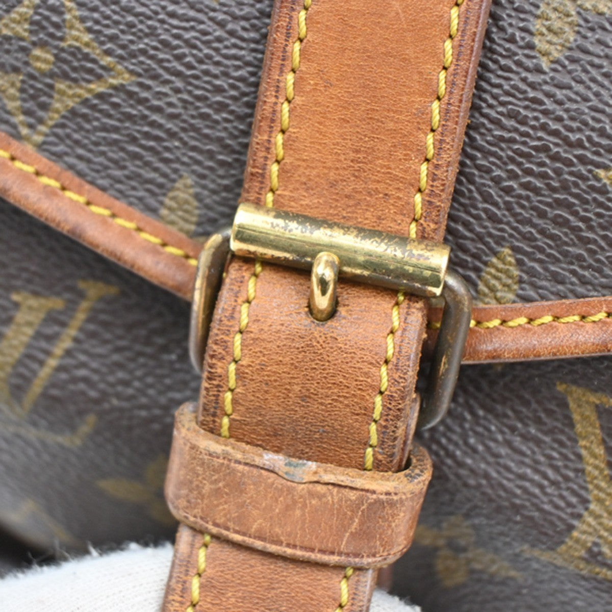 LOUIS VUITTON Saumur 35 Shoulder Bag Monogram Leather BN France M42254 80CA373