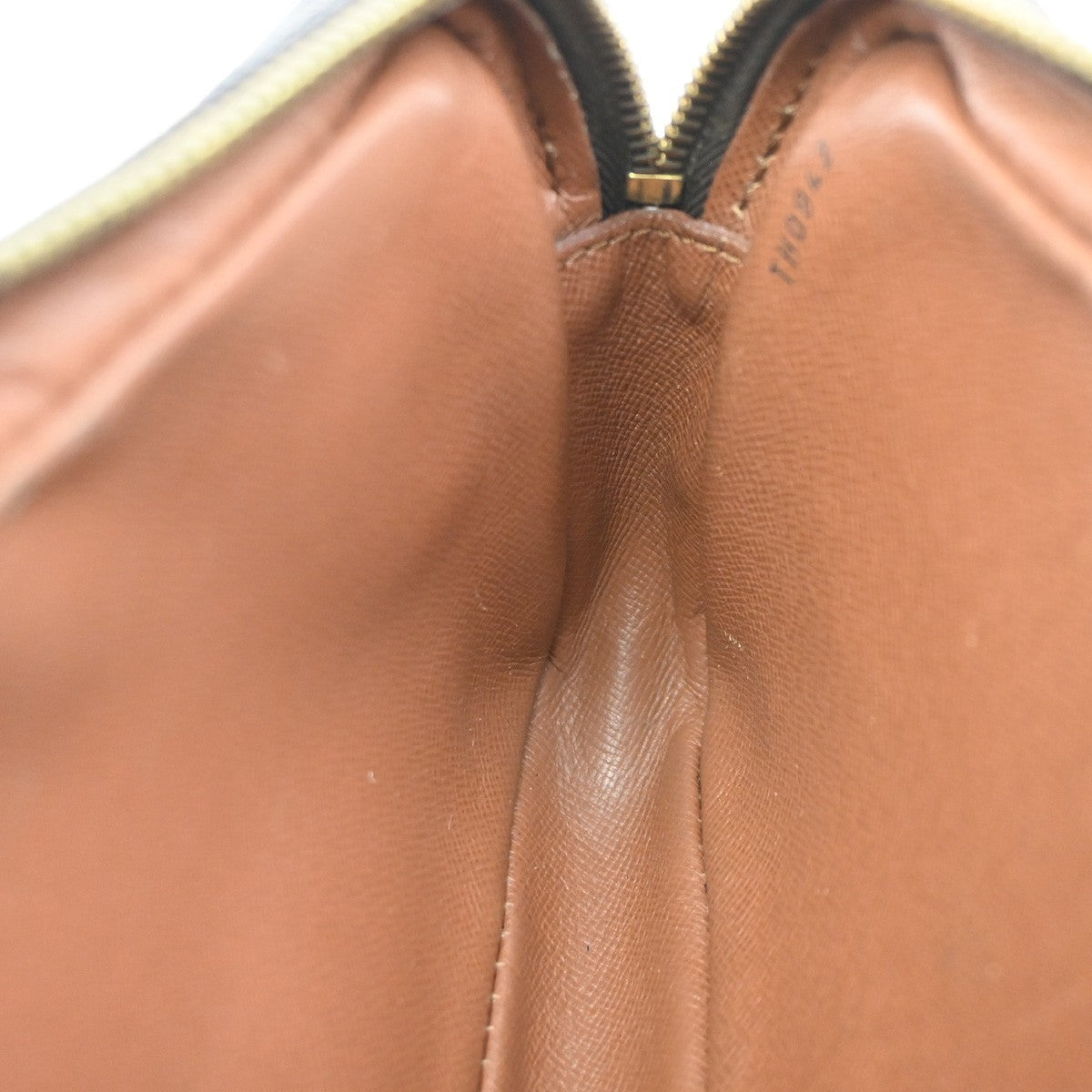 LOUIS VUITTON Marly Dragonne PM Clutch Hand Bag Monogram Leather M51827 07KD186