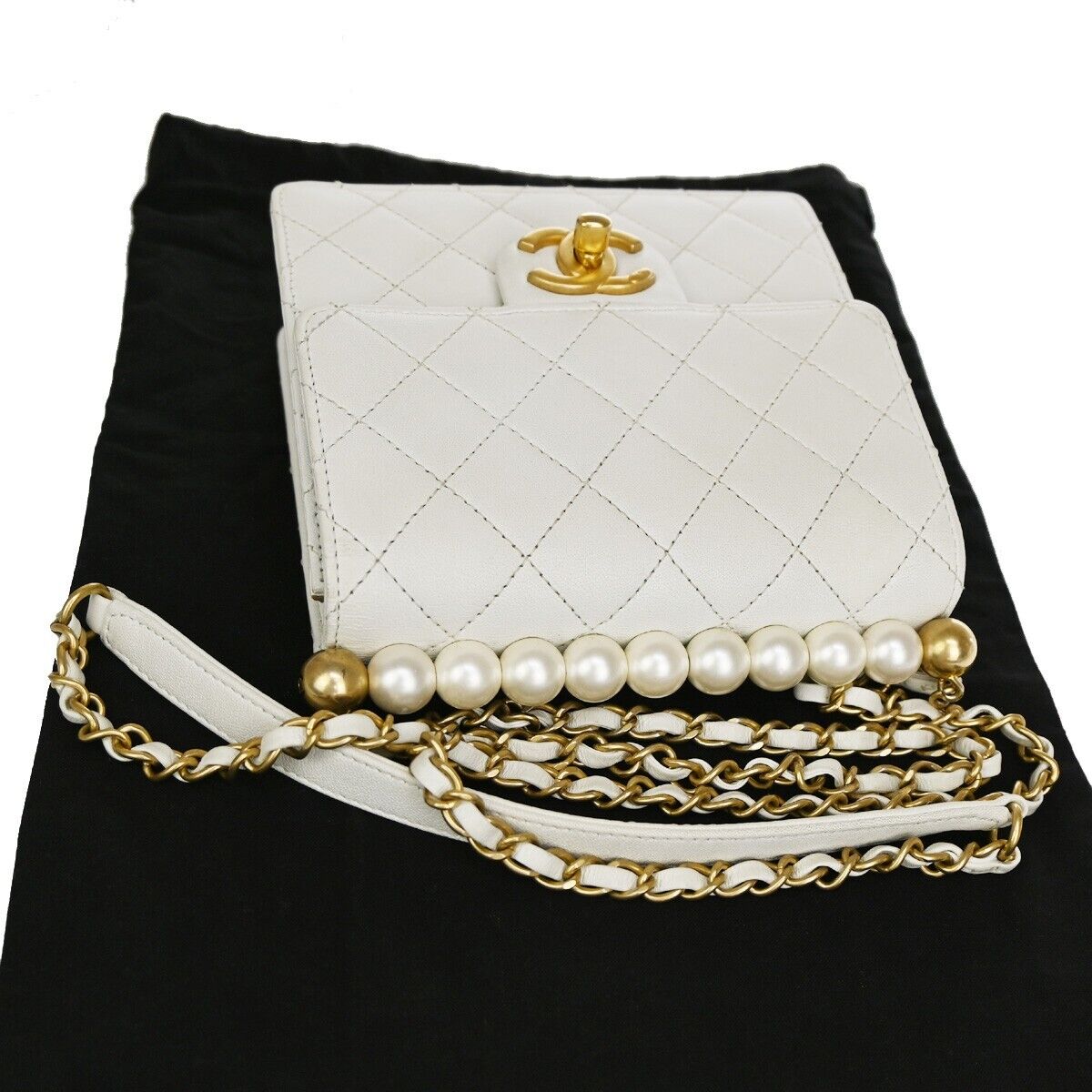 CHANEL CC Mini Matelasse Imitation Pearl Chain Shoulder Bag Leather WE 870RJ439