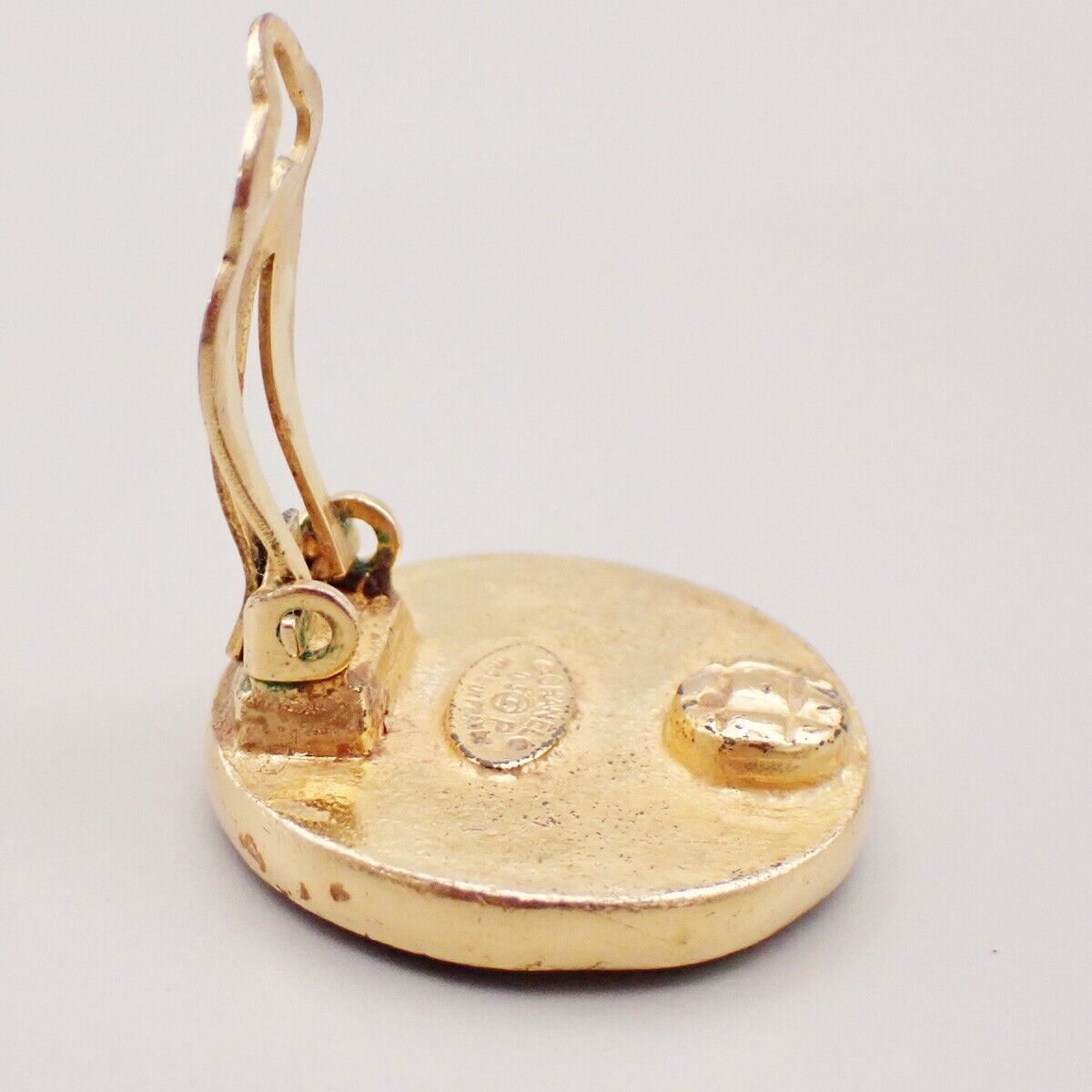CHANEL CC Logo Round Button Earrings 03P Clip-On Gold BK Only One Side 01YG730