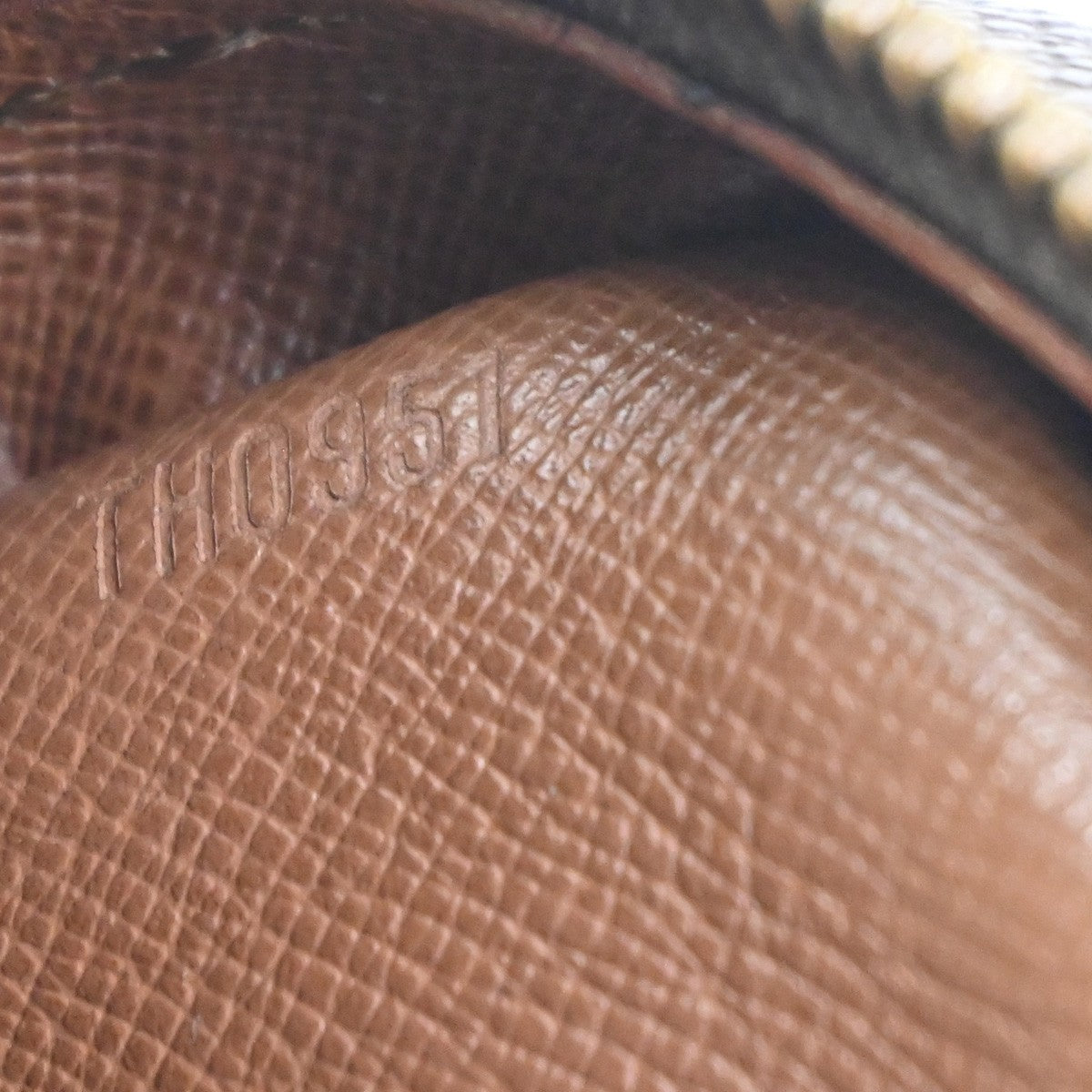 LOUIS VUITTON Compiegne 23 Clutch Hand Bag Monogram Leather Brown M51847 05ZA146