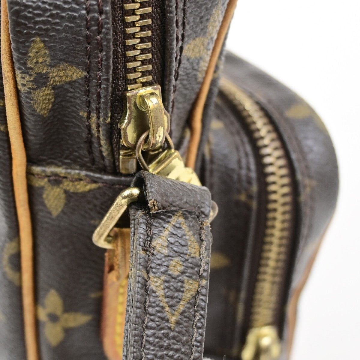 LOUIS VUITTON Amazon Crossbody Shoulder Bag Monogram Leather BN M45236 35YJ273