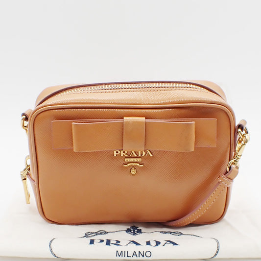 PRADA Logo Saffiano Mini Crossbody Shoulder Bag Patent Leather Beige GHW 31EF368
