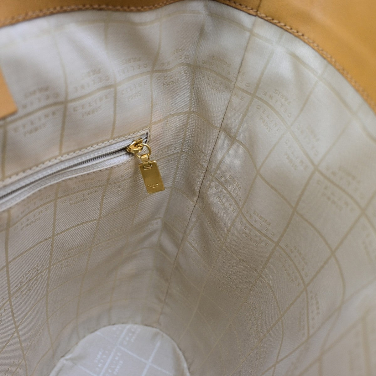 CELINE Logo Horse Carriage Shoulder Bag Leather Brown GHW Italy 68KD152