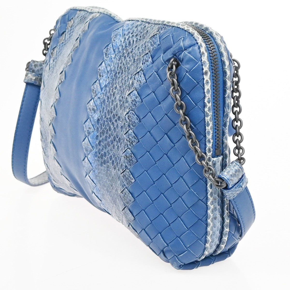 BOTTEGA VENETA Logo Intrecciato Shoulder Bag Embossing Leather BE Italy 12YH908