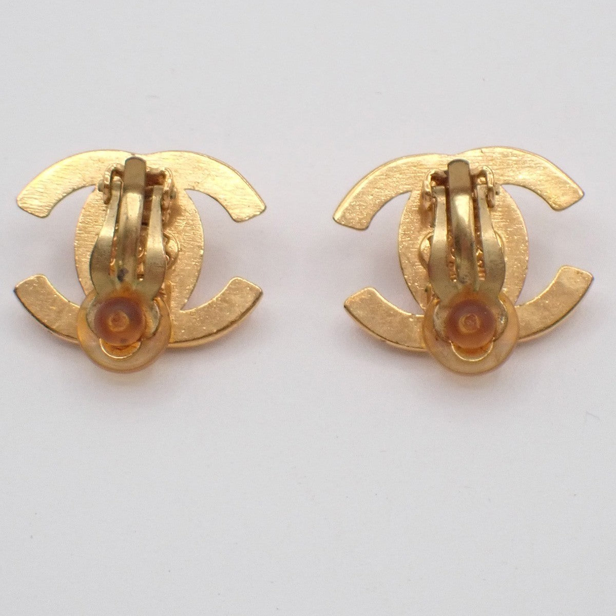 CHANEL CC Logo Button Earrings 97P Clip-On Gold-Plated France Vintage 18RF746
