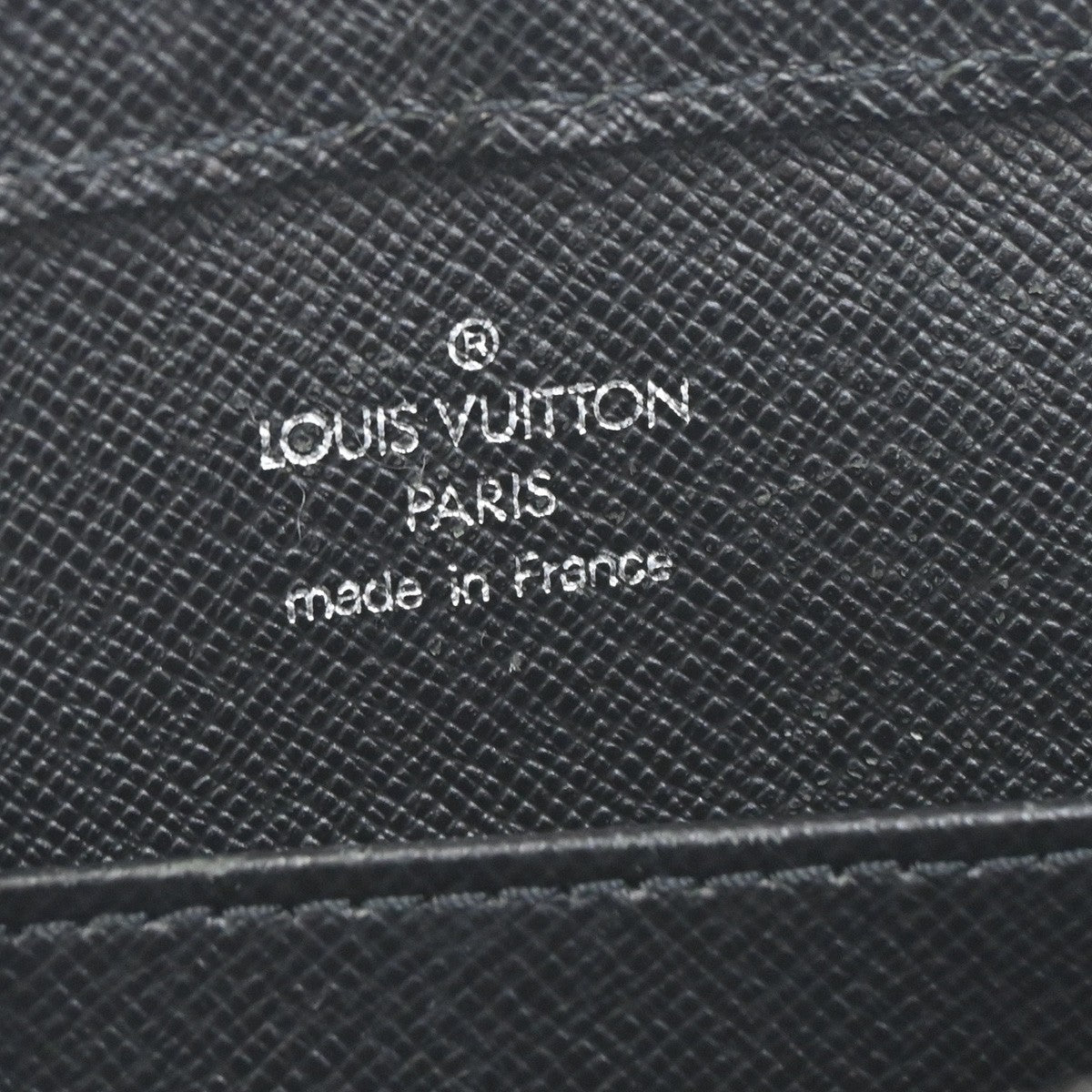 LOUIS VUITTON LV Logo BAIKAL Clutch Hand Bag Taiga Leather Black M30182 04KC763
