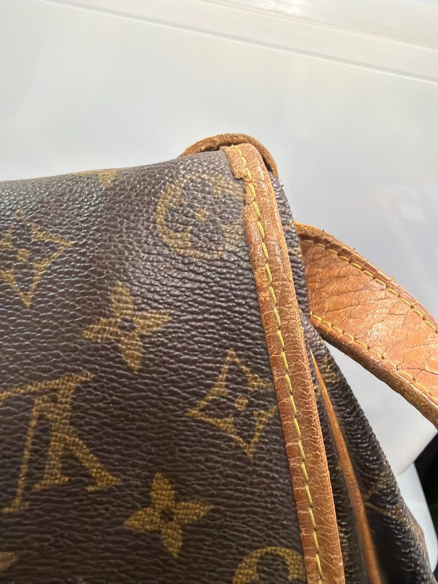 LOUIS VUITTON Saumur 35 Shoulder Bag Monogram Leather BN France M42254 80YJ223