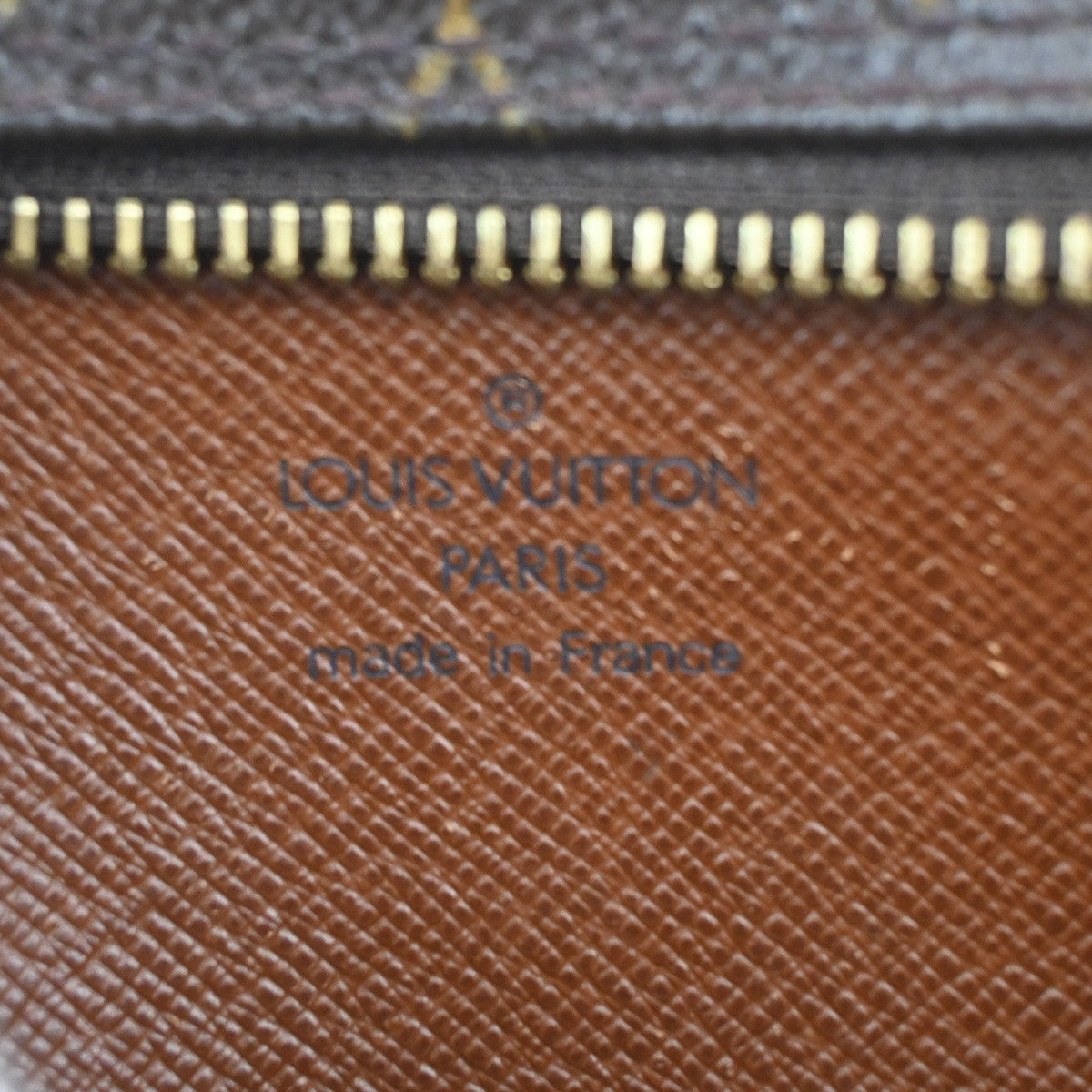 LOUIS VUITTON Amazon Crossbody Shoulder Bag Monogram Leather BN M45236 81CA071