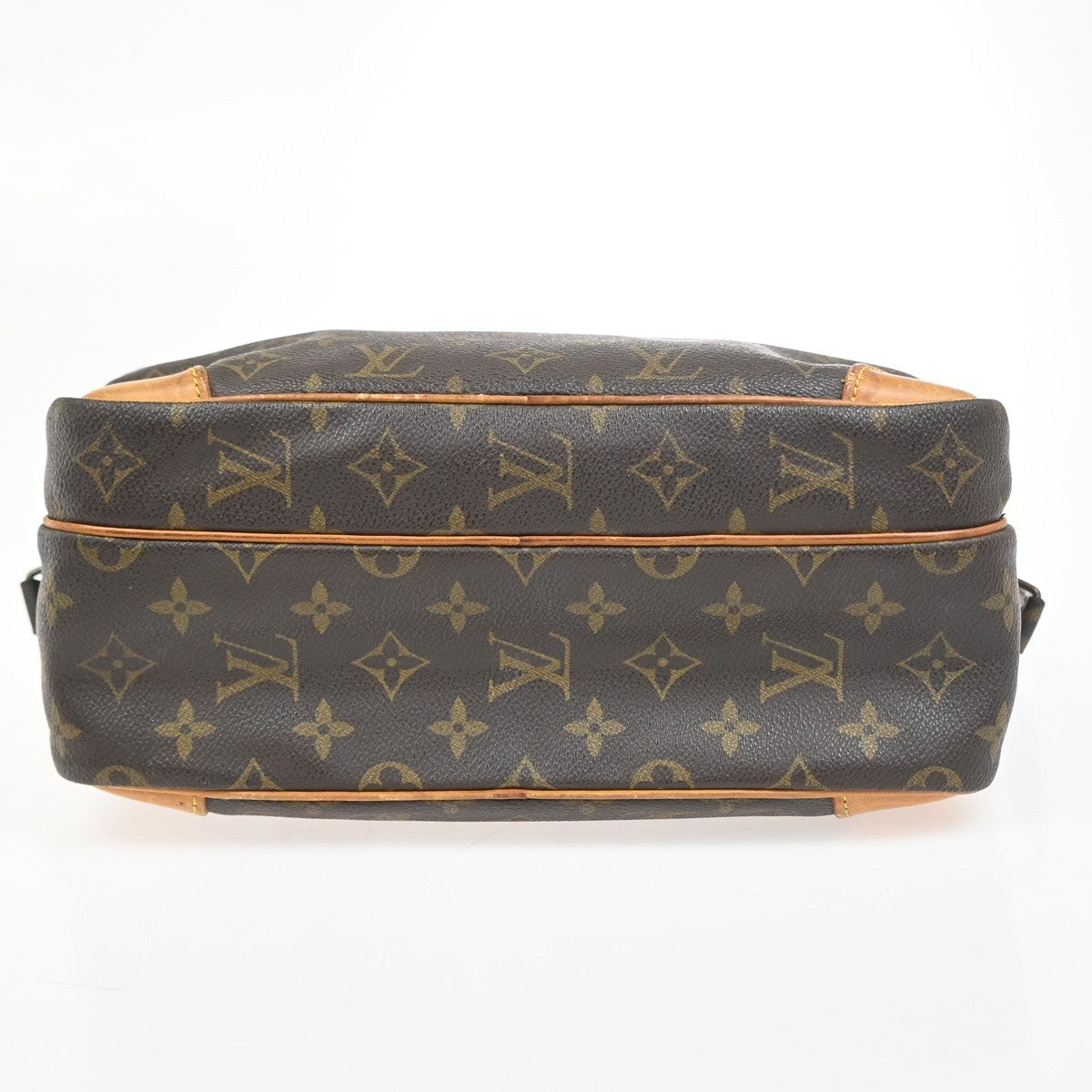 LOUIS VUITTON Nile Crossbody Shoulder Bag Monogram Leather Brown M45244 39KC979