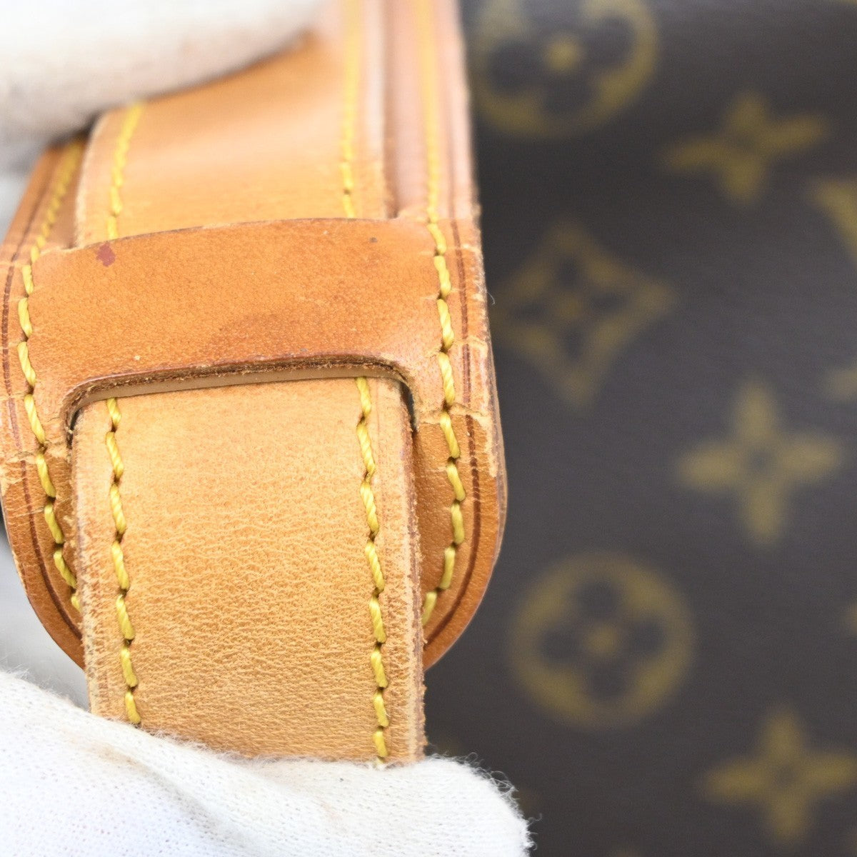 LOUIS VUITTON Saumur 35 Shoulder Bag Monogram Leather BN France M42254 84MA279