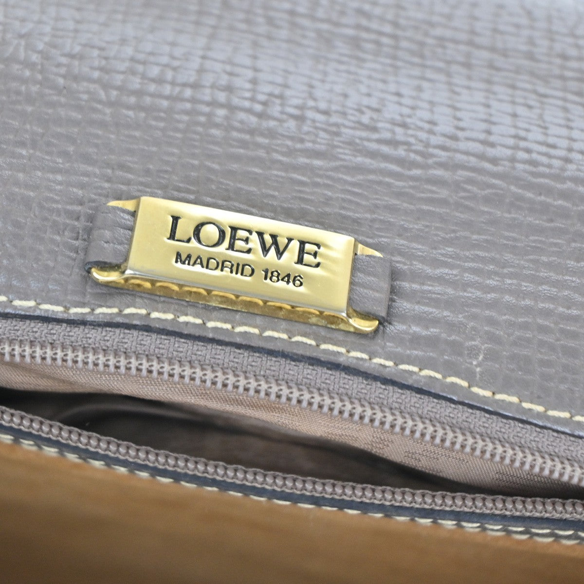 LOEWE Logo Barcelona 2Way Shoulder Bag Embossing Leather Purple GHW 86KC880