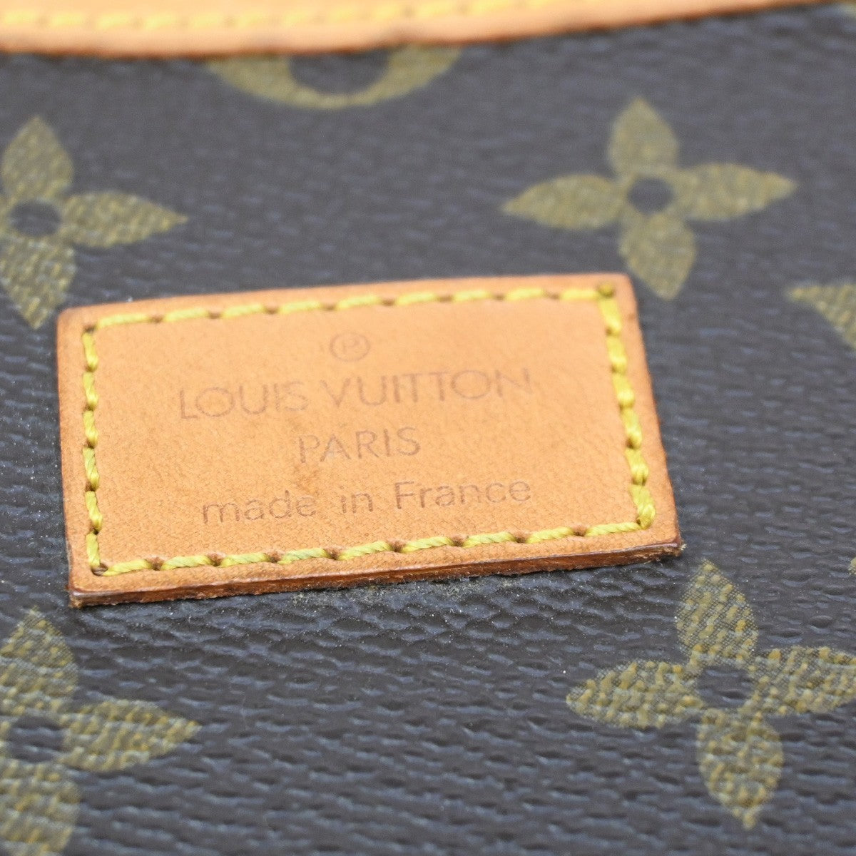 LOUIS VUITTON Saumur 35 Shoulder Bag Monogram Leather BN France M42254 78KC667