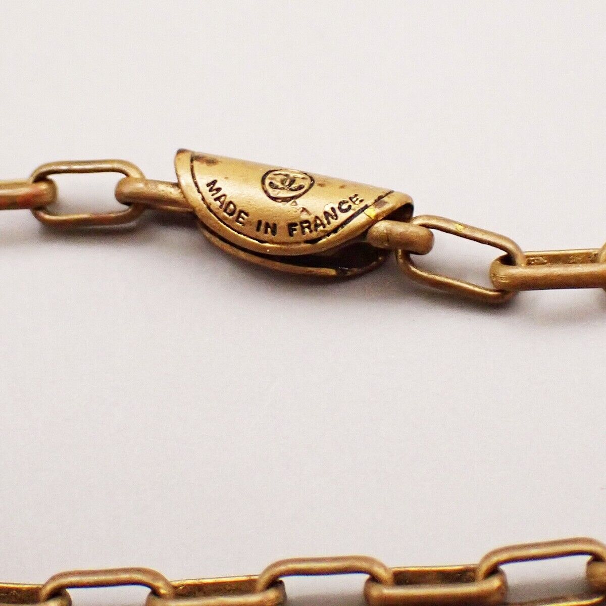CHANEL CC Logo Chain Necklace Pendant Gold GHW France Vintage 37YG568