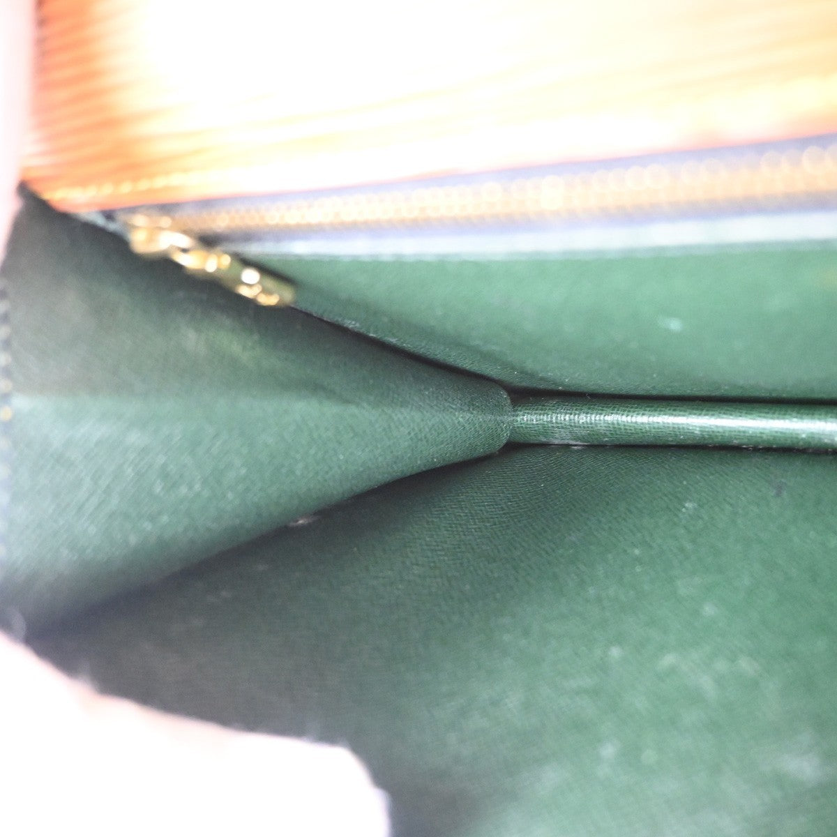 LOUIS VUITTON Sellier Dragonne Clutch Hand Bag Epi Leather Gold M52618 05TA594